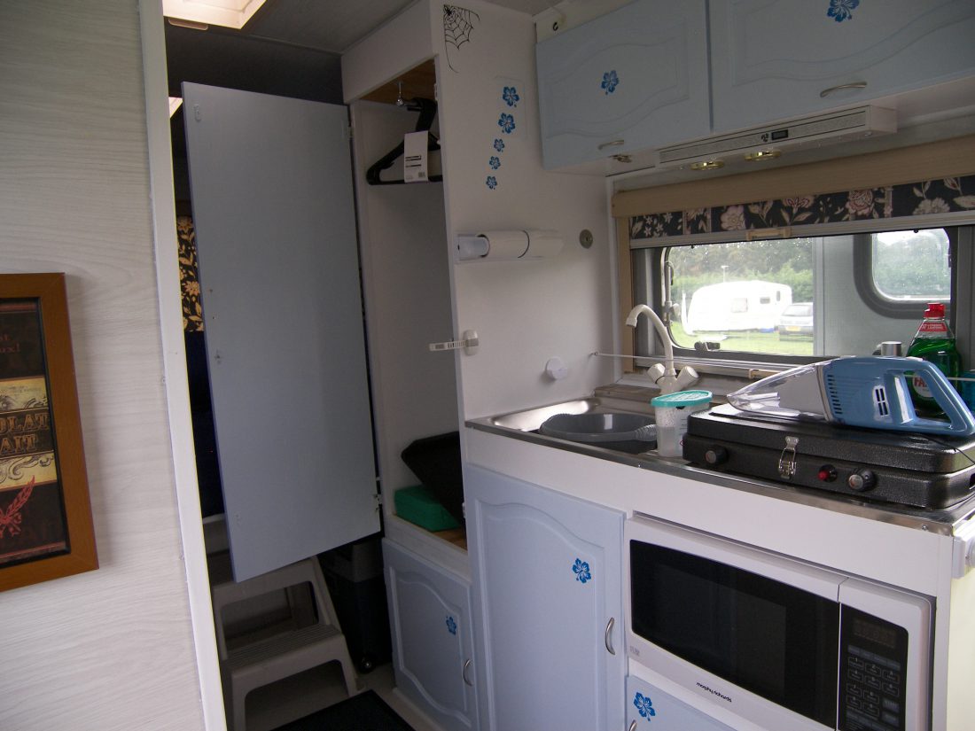 BF52_VSD_KITCHEN_AND_COOKING_AREA.JPG