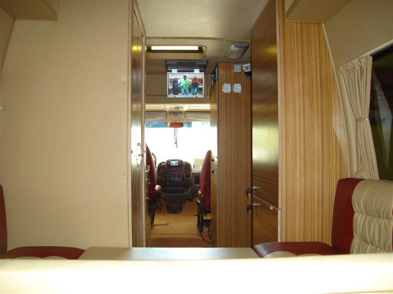 DSC02167_Large.JPG