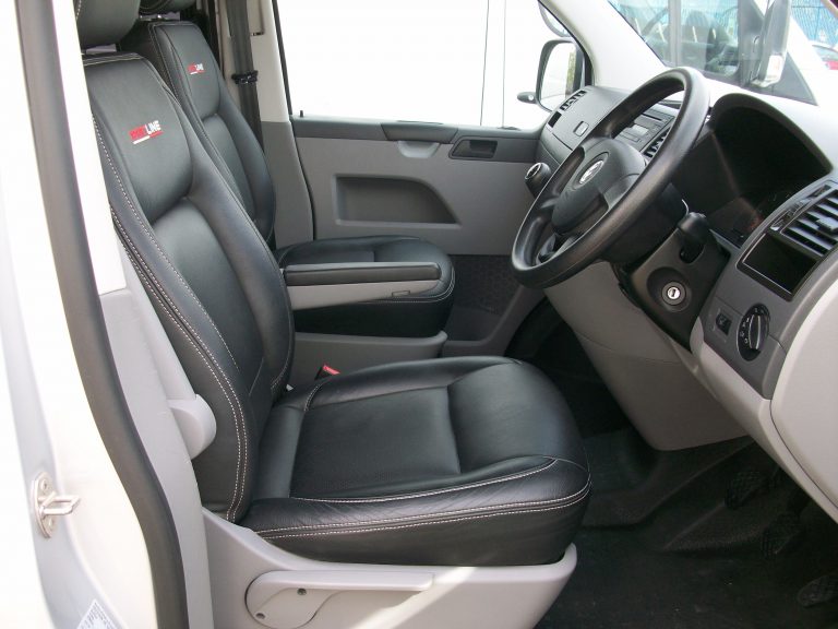 Showroom_view_003.jpg