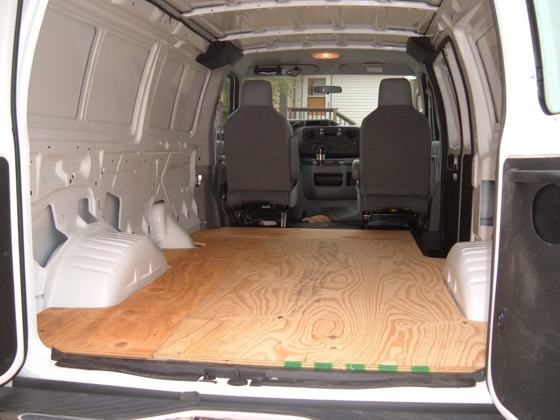 Yoopie_the_Stealth_Van_003.jpg
