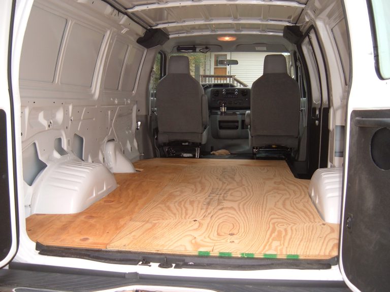 Yoopie_the_Stealth_Van_003.jpg