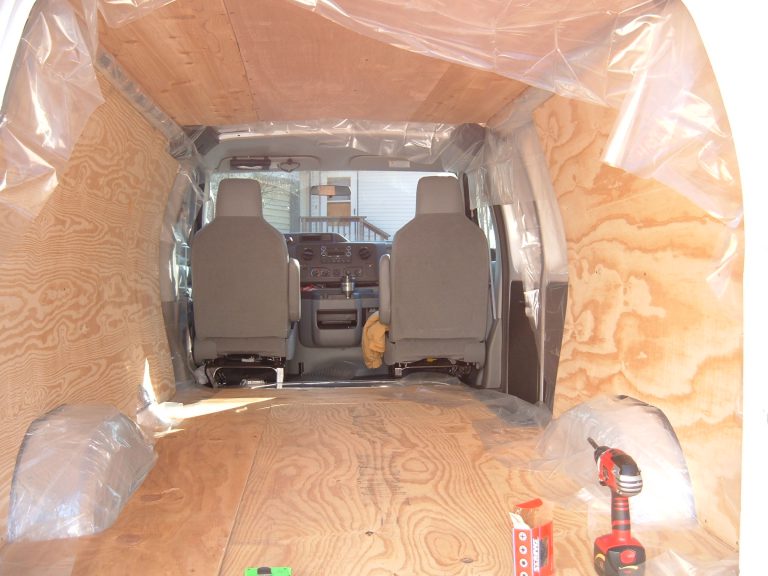 Yoopie_the_Stealth_Van_017.jpg
