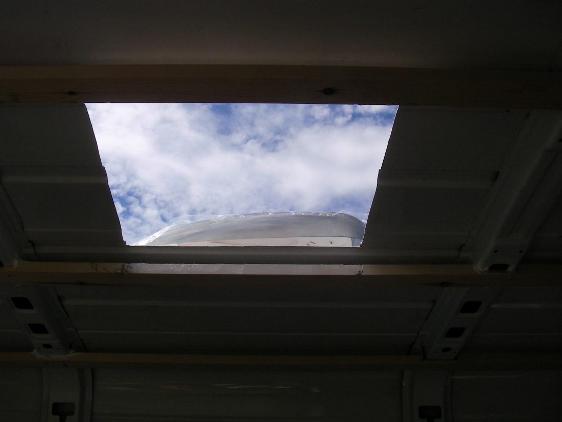 caravan_and_van_013.JPG